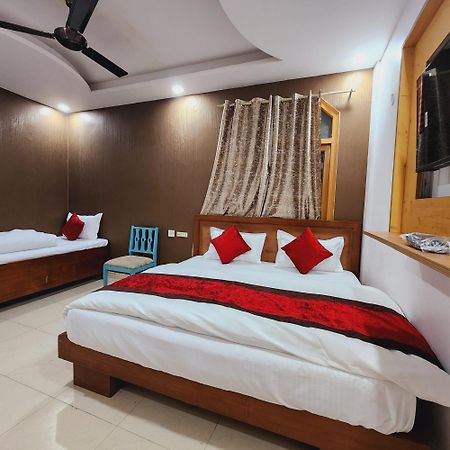 Hotel Royal Afghan Yeni Delhi Dış mekan fotoğraf