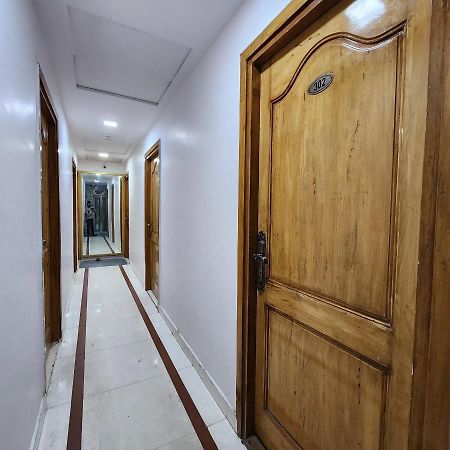Hotel Royal Afghan Yeni Delhi Dış mekan fotoğraf